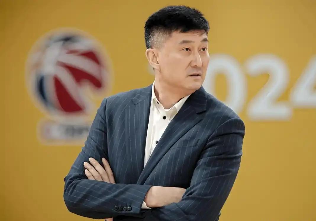 球盟会体育广东男篮官宣：杜锋朱芳雨重回宏远，二人分工大变，球迷欢呼不已